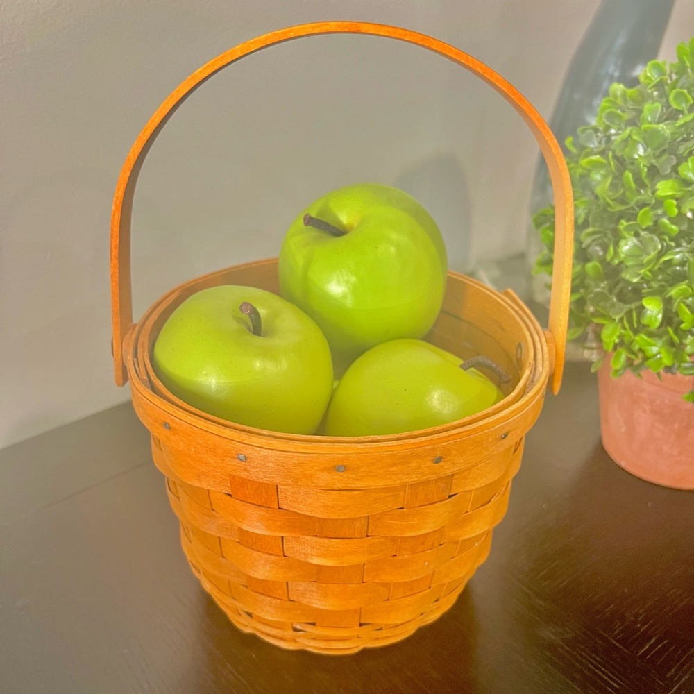 1993 LONGABERGER Small Fruit Basket with Protector 🍎🧺